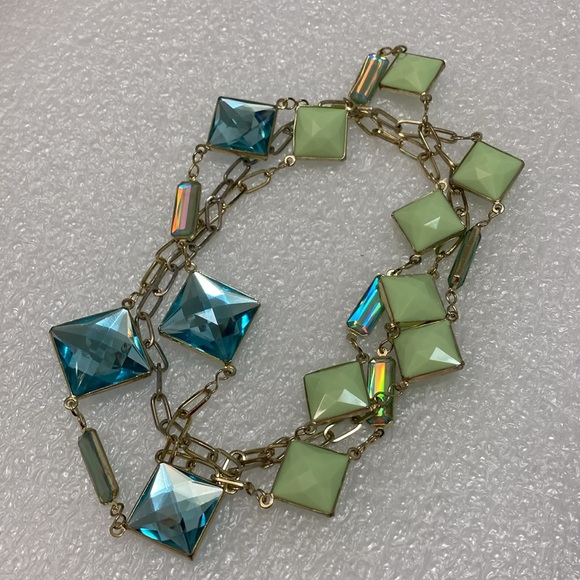 Geometric Blue Green Faceted Crystals Gold Tone Open Oval Link Chain Necklace - Picture 2 of 15